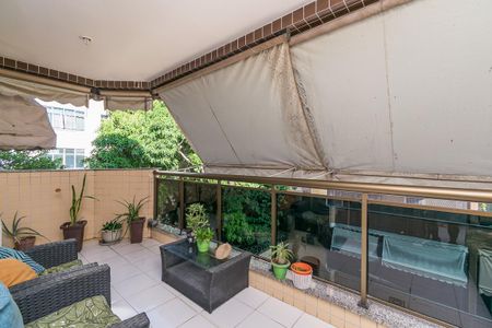 Apartamento à venda com 74m², 3 quartos e 1 vaga Apartamento à venda com 74m², 3 quartos e 1 vagaVaranda da Sala
