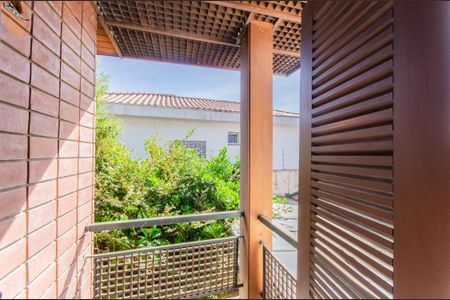 Casa à venda com 350m², 4 quartos e 4 vagas Casa à venda com 350m², 4 quartos e 4 vagasQuarto 1