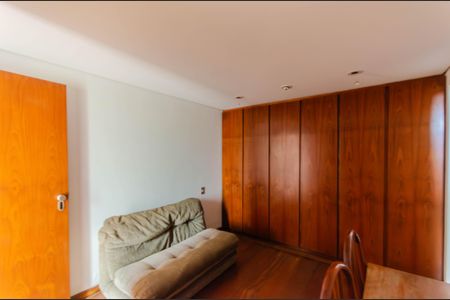 Casa à venda com 350m², 4 quartos e 4 vagas Casa à venda com 350m², 4 quartos e 4 vagasSuíte 1