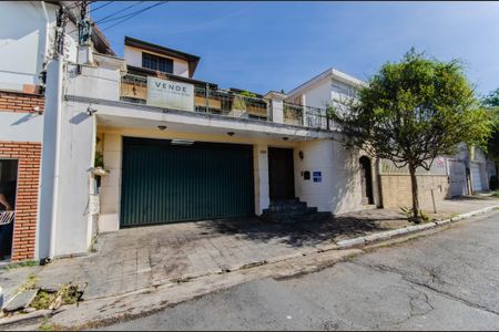 Casa à venda com 350m², 4 quartos e 4 vagas Casa à venda com 350m², 4 quartos e 4 vagasFachada