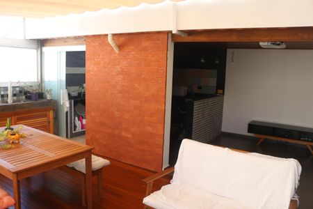 Apartamento à venda com 160m², 2 quartos e 1 vagaÁrea comum