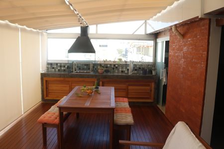 Apartamento à venda com 160m², 2 quartos e 1 vagaÁrea comum