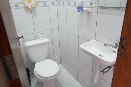 Casa à venda com 290m², 3 quartos e 4 vagasBanheiro de Serviço