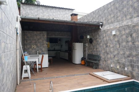 Casa à venda com 290m², 3 quartos e 4 vagasÁrea comum