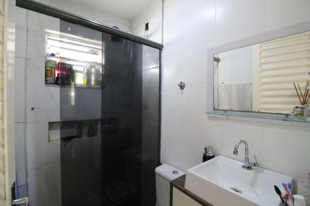 Casa de condomínio à venda com 60m², 3 quartos e 1 vagaBanheiro social