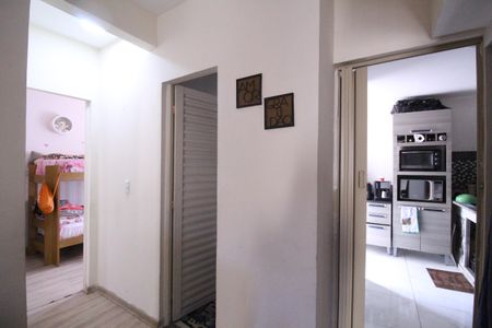 Casa de condomínio à venda com 60m², 3 quartos e 1 vagaSala - Corredor