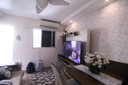 Casa de condomínio à venda com 60m², 3 quartos e 1 vagaSala