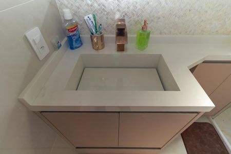 Apartamento à venda com 89m², 2 quartos e 1 vaga Apartamento à venda com 89m², 2 quartos e 1 vagaBanheiro da Suíte 2