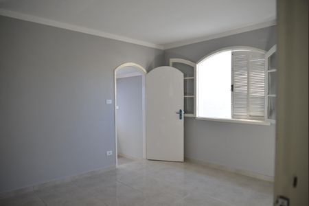 Casa à venda com 143m², 2 quartos e 2 vagasQuarto Suíte