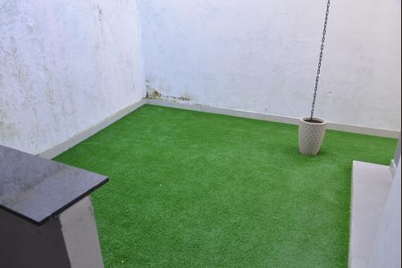 Casa à venda com 143m², 2 quartos e 2 vagasQuintal