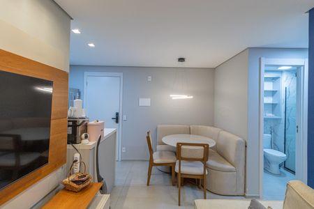Apartamento à venda com 41m², 2 quartos e 1 vaga Apartamento à venda com 41m², 2 quartos e 1 vagaSala/Cozinha/Área de Serviço
