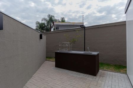 Apartamento à venda com 41m², 2 quartos e 1 vaga Apartamento à venda com 41m², 2 quartos e 1 vagaÁrea Comum - Churrasqueira