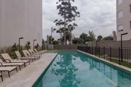Apartamento à venda com 41m², 2 quartos e 1 vaga Apartamento à venda com 41m², 2 quartos e 1 vagaÁrea Comum - Piscina