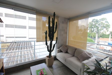 Casa à venda com 150m², 3 quartos e 2 vagasSala - Varanda