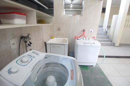 Casa à venda com 150m², 3 quartos e 2 vagasÁrea de Serviço