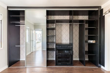 Apartamento à venda com 100m², 2 quartos e 2 vagas Apartamento à venda com 100m², 2 quartos e 2 vagasSuite