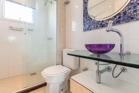 Apartamento à venda com 100m², 2 quartos e 2 vagas Apartamento à venda com 100m², 2 quartos e 2 vagasBanheiro