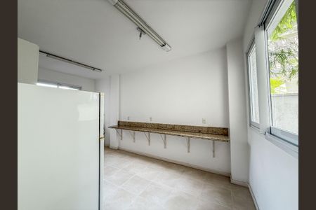 Apartamento à venda com 100m², 2 quartos e 2 vagas Apartamento à venda com 100m², 2 quartos e 2 vagasÁrea comum - Salão de festas