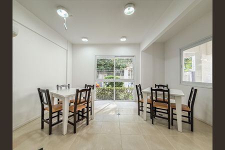 Apartamento à venda com 100m², 2 quartos e 2 vagas Apartamento à venda com 100m², 2 quartos e 2 vagasÁrea comum - Salão de festas