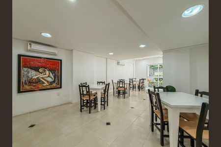 Apartamento à venda com 100m², 2 quartos e 2 vagas Apartamento à venda com 100m², 2 quartos e 2 vagasÁrea comum - Salão de festas