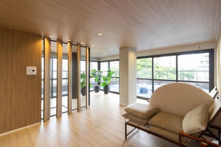 Apartamento à venda com 184m², 4 quartos e 2 vagas Apartamento à venda com 184m², 4 quartos e 2 vagasÁrea comum - SPA