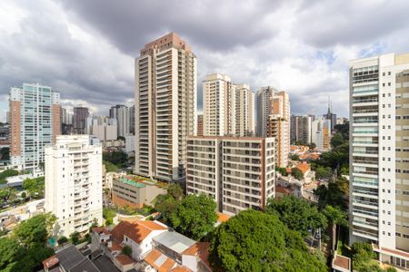 Apartamento à venda com 184m², 4 quartos e 2 vagas Apartamento à venda com 184m², 4 quartos e 2 vagasVista