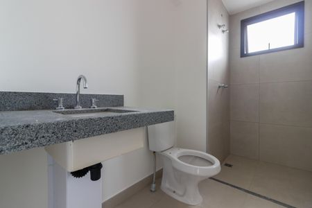 Apartamento à venda com 184m², 4 quartos e 2 vagas Apartamento à venda com 184m², 4 quartos e 2 vagasBanheiro da Suíte 4