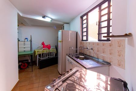 Casa à venda com 228m², 3 quartos e 5 vagas Casa à venda com 228m², 3 quartos e 5 vagasEdícula
