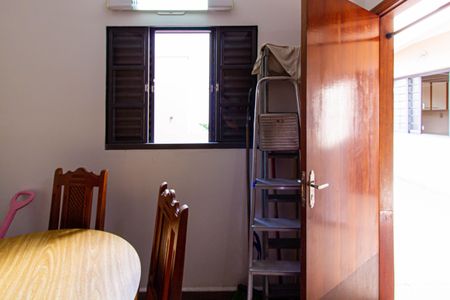 Casa à venda com 228m², 3 quartos e 5 vagas Casa à venda com 228m², 3 quartos e 5 vagasQuarto de Serviço