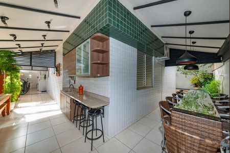 Apartamento à venda com 170m², 3 quartos e 2 vagasÁrea gourmet