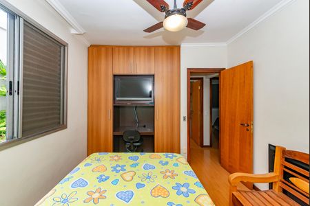 Apartamento à venda com 170m², 3 quartos e 2 vagasQuarto 2