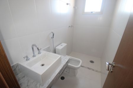 Apartamento à venda com 74m², 2 quartos e 1 vagaBanheiro Suíte 