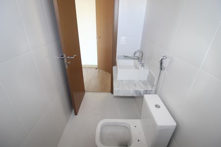 Apartamento à venda com 74m², 2 quartos e 1 vagaBanheiro Suíte 