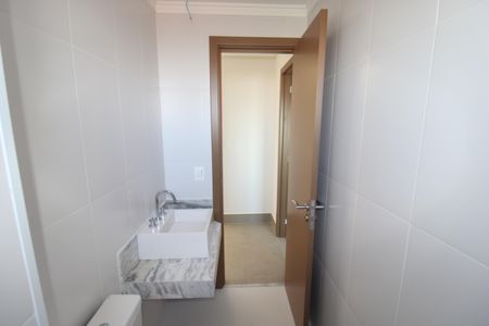 Apartamento à venda com 74m², 2 quartos e 1 vagaBanheiro 1