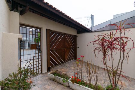 Casa para alugar com 175m², 3 quartos e 5 vagasEntrada