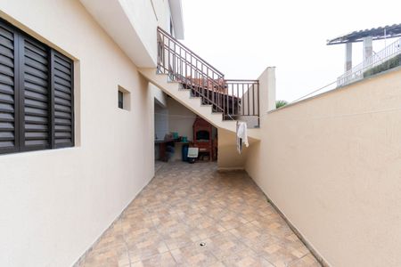 Casa para alugar com 175m², 3 quartos e 5 vagasQuintal