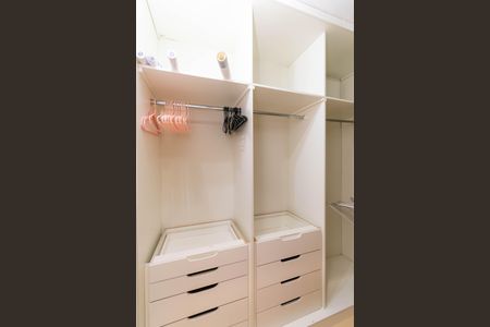 Casa para alugar com 175m², 3 quartos e 5 vagasQuarto 2 - Closet