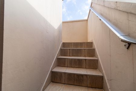 Casa à venda com 233m², 5 quartos e 6 vagas Casa à venda com 233m², 5 quartos e 6 vagasQuintal dos Fundos - Solarium