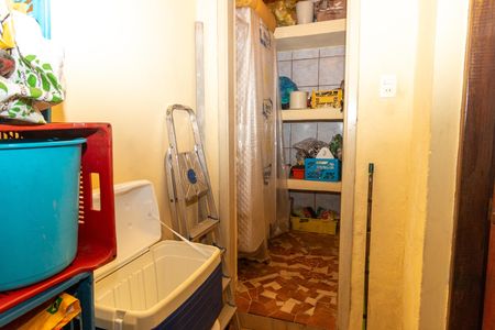 Casa à venda com 233m², 5 quartos e 6 vagas Casa à venda com 233m², 5 quartos e 6 vagasDepósito da Garagem