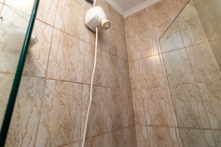 Casa à venda com 233m², 5 quartos e 6 vagas Casa à venda com 233m², 5 quartos e 6 vagasEdícula - Banheiro