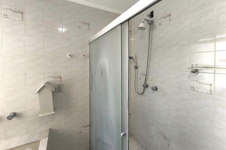 Apartamento à venda com 156m², 3 quartos e 2 vagas Apartamento à venda com 156m², 3 quartos e 2 vagasBanheiro Suíte
