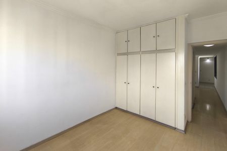 Apartamento à venda com 156m², 3 quartos e 2 vagas Apartamento à venda com 156m², 3 quartos e 2 vagasQuarto 1