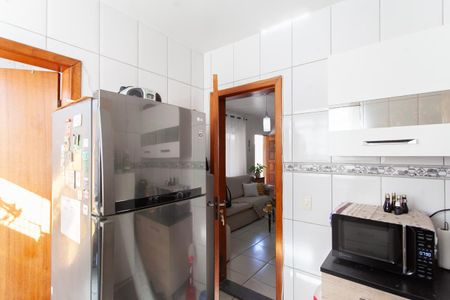 Casa à venda com 103m², 3 quartos e 2 vagas Casa à venda com 103m², 3 quartos e 2 vagasCozinha