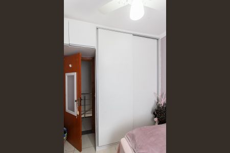 Casa à venda com 103m², 3 quartos e 2 vagas Casa à venda com 103m², 3 quartos e 2 vagasQuarto 1
