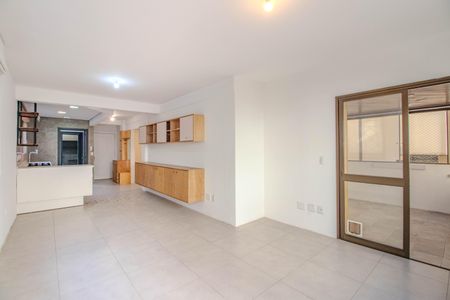 Apartamento à venda com 97m², 2 quartos e 1 vaga Apartamento à venda com 97m², 2 quartos e 1 vagaSala