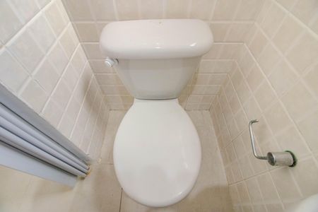 Apartamento à venda com 97m², 2 quartos e 1 vaga Apartamento à venda com 97m², 2 quartos e 1 vagaBanheiro de Serviço