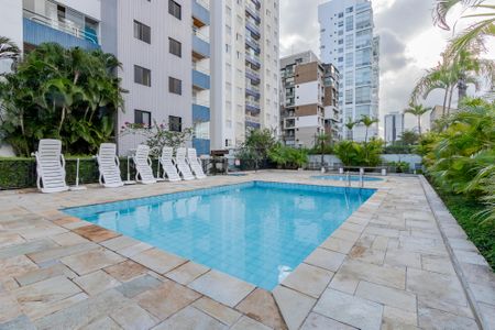 Apartamento à venda com 70m², 2 quartos e 2 vagas Apartamento à venda com 70m², 2 quartos e 2 vagasPiscina