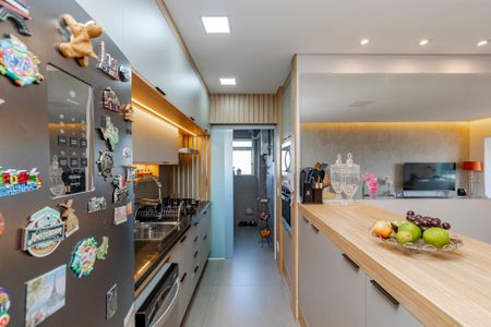 Apartamento à venda com 70m², 2 quartos e 2 vagas Apartamento à venda com 70m², 2 quartos e 2 vagasCozinha
