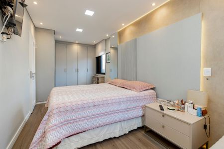 Apartamento à venda com 70m², 2 quartos e 2 vagas Apartamento à venda com 70m², 2 quartos e 2 vagasSuíte