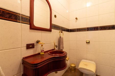 Casa à venda com 215m², 3 quartos e 2 vagasLavabo